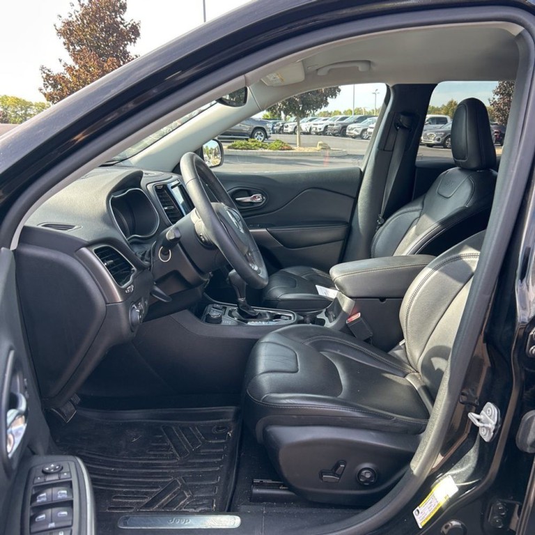 2019 Jeep Cherokee Image 8