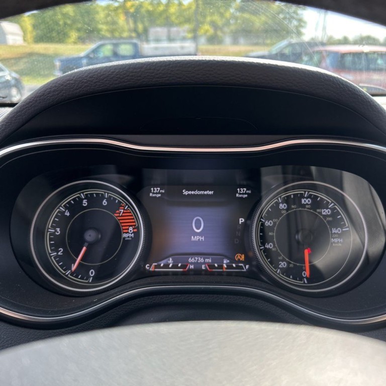2019 Jeep Cherokee Image 11