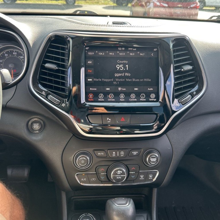 2019 Jeep Cherokee Image 13