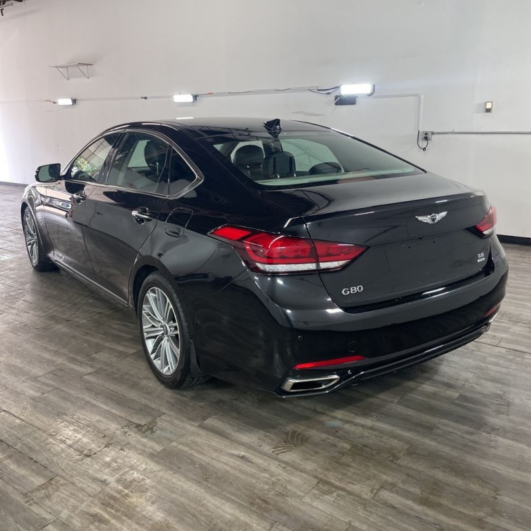 2018 Genesis G80 Image 5