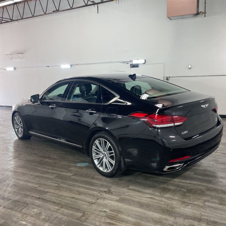2018 Genesis G80 Image 7