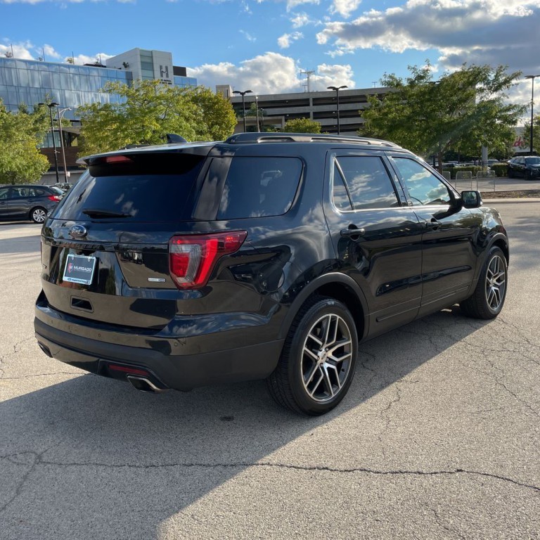 2017 Ford Explorer Image 6