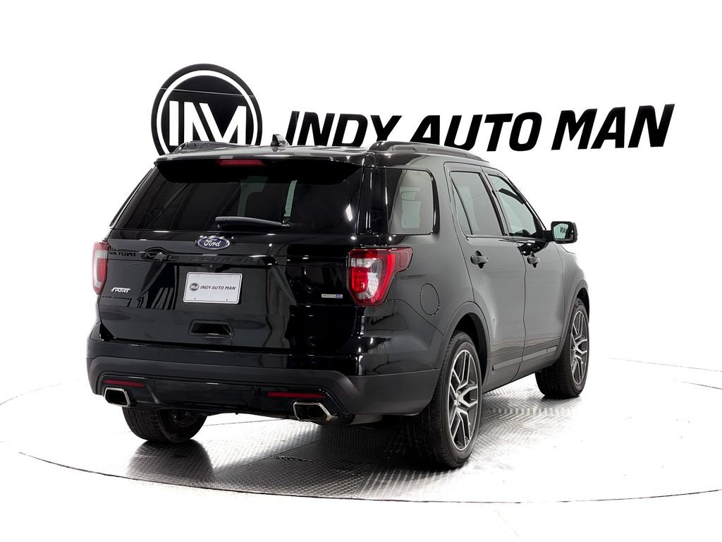 2017 Ford Explorer Image 4