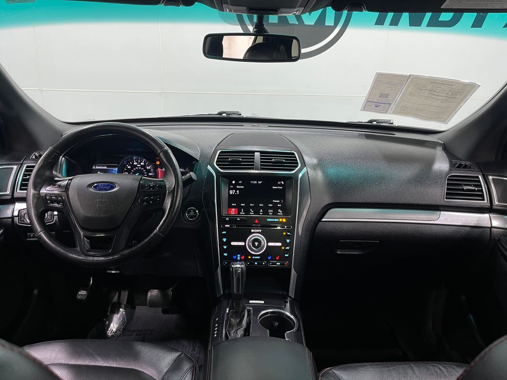 2017 Ford Explorer Image 18