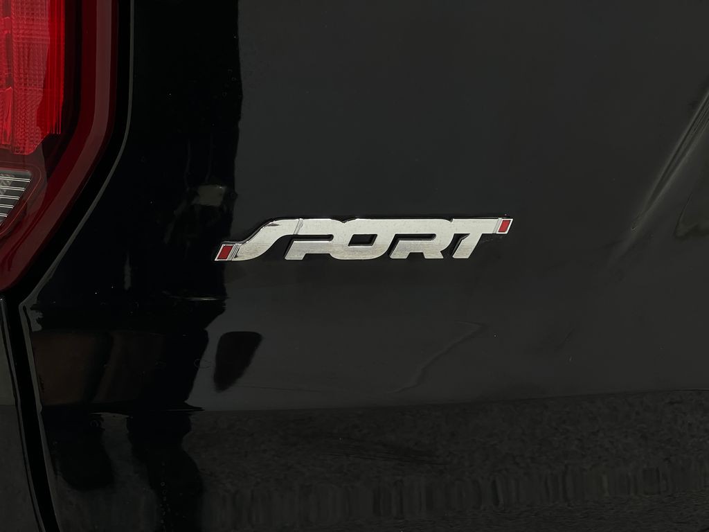 2017 Ford Explorer Image 40