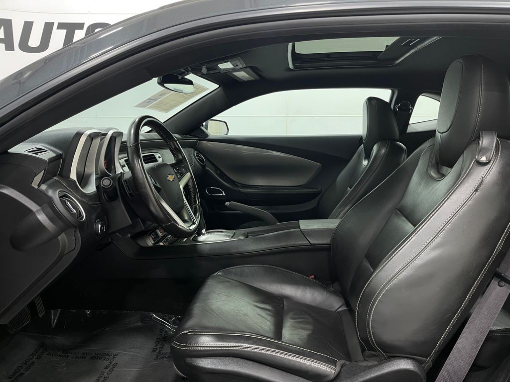 2015 Chevrolet Camaro Image 13