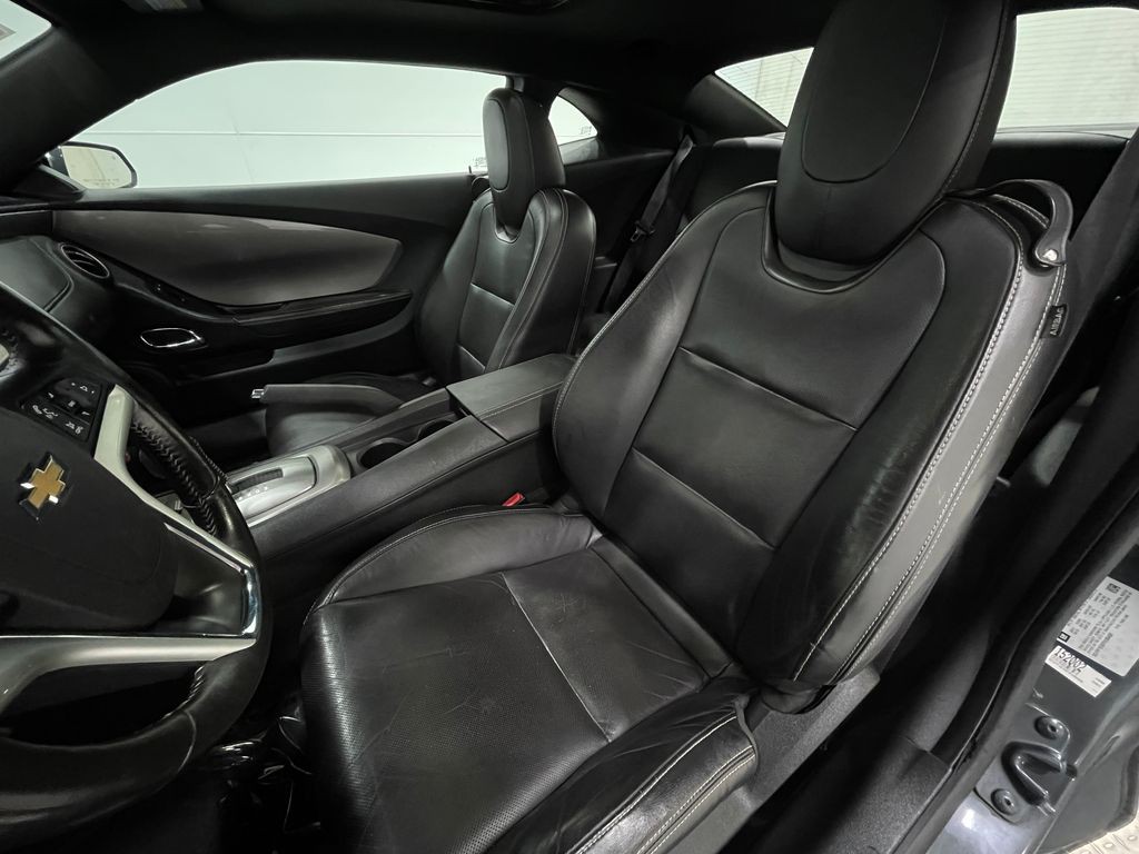 2015 Chevrolet Camaro Image 14