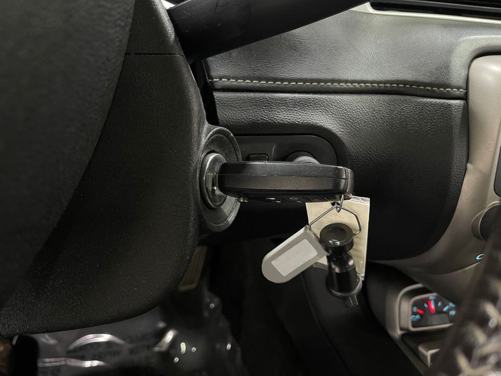 2015 Chevrolet Camaro Image 21