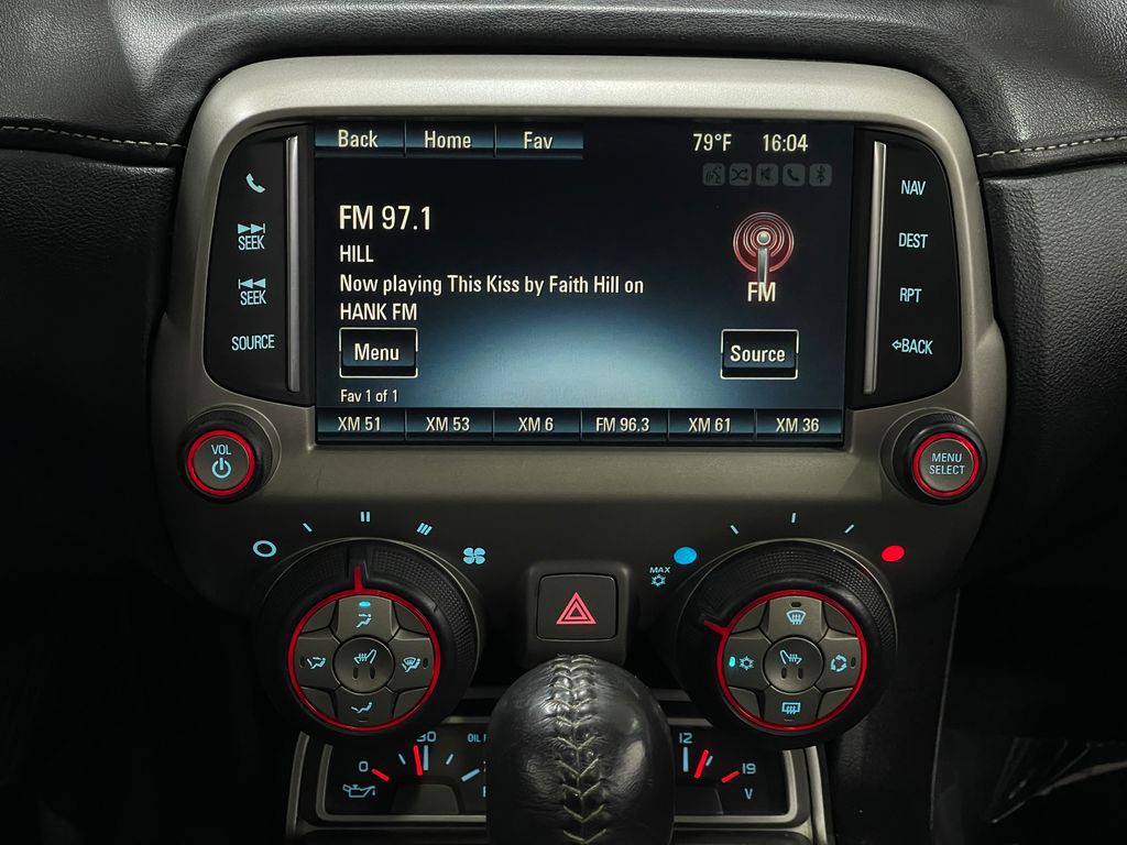 2015 Chevrolet Camaro Image 24