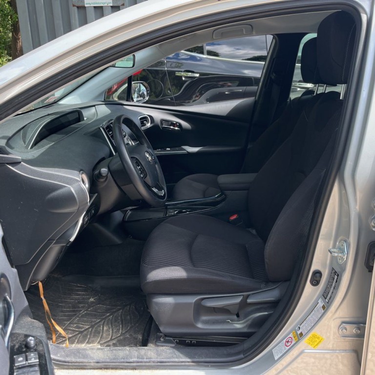 2020 Toyota Prius Image 7