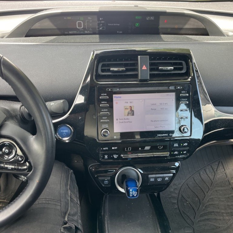 2020 Toyota Prius Image 11
