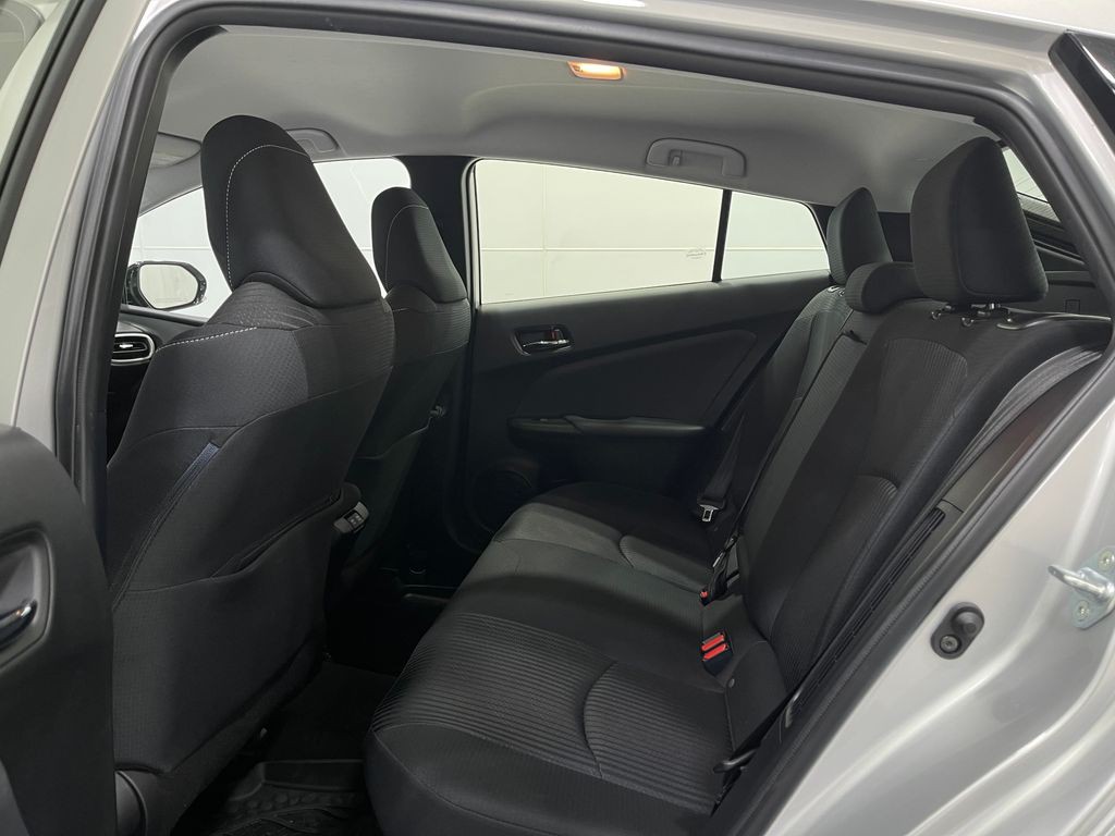 2020 Toyota Prius Image 27