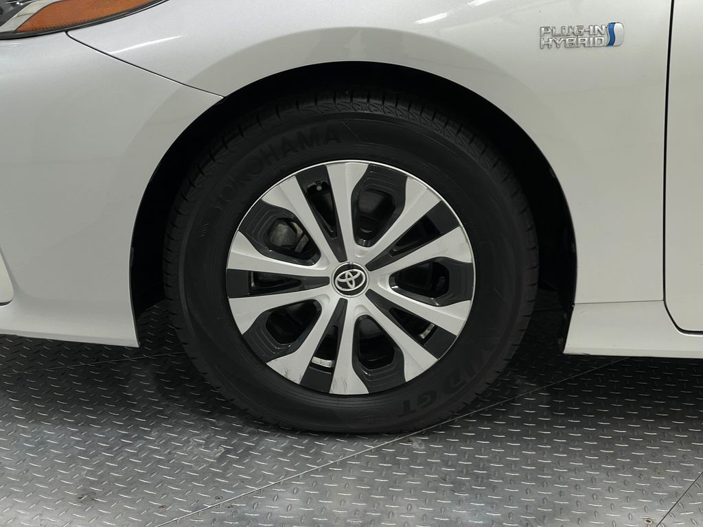 2020 Toyota Prius Image 32