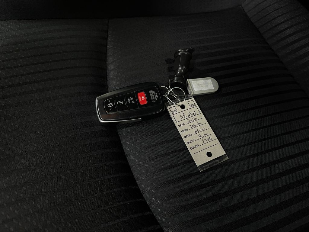 2020 Toyota Prius Image 34