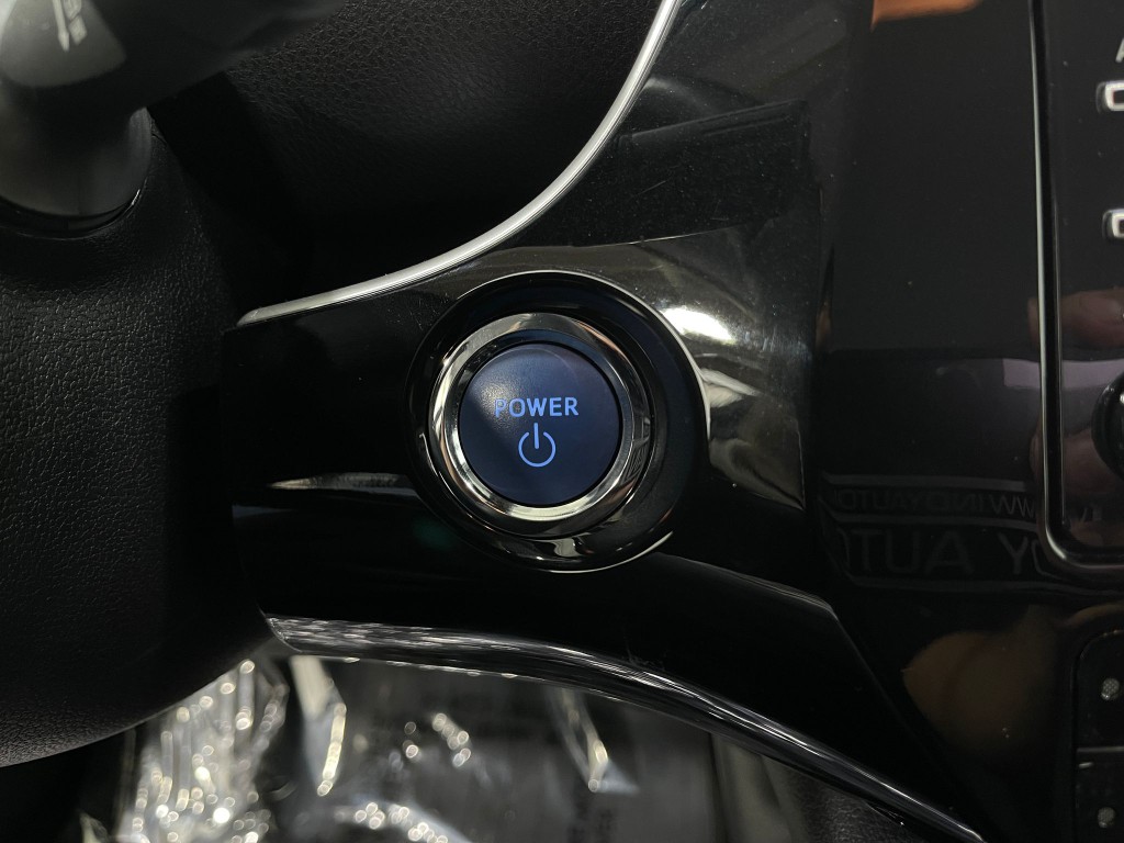 2020 Toyota Prius Image 19