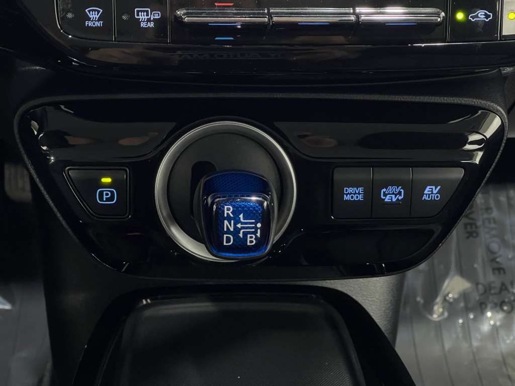 2020 Toyota Prius Image 26