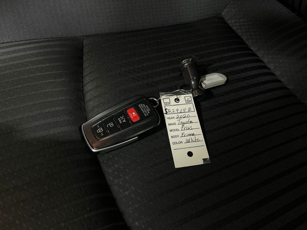 2020 Toyota Prius Image 34