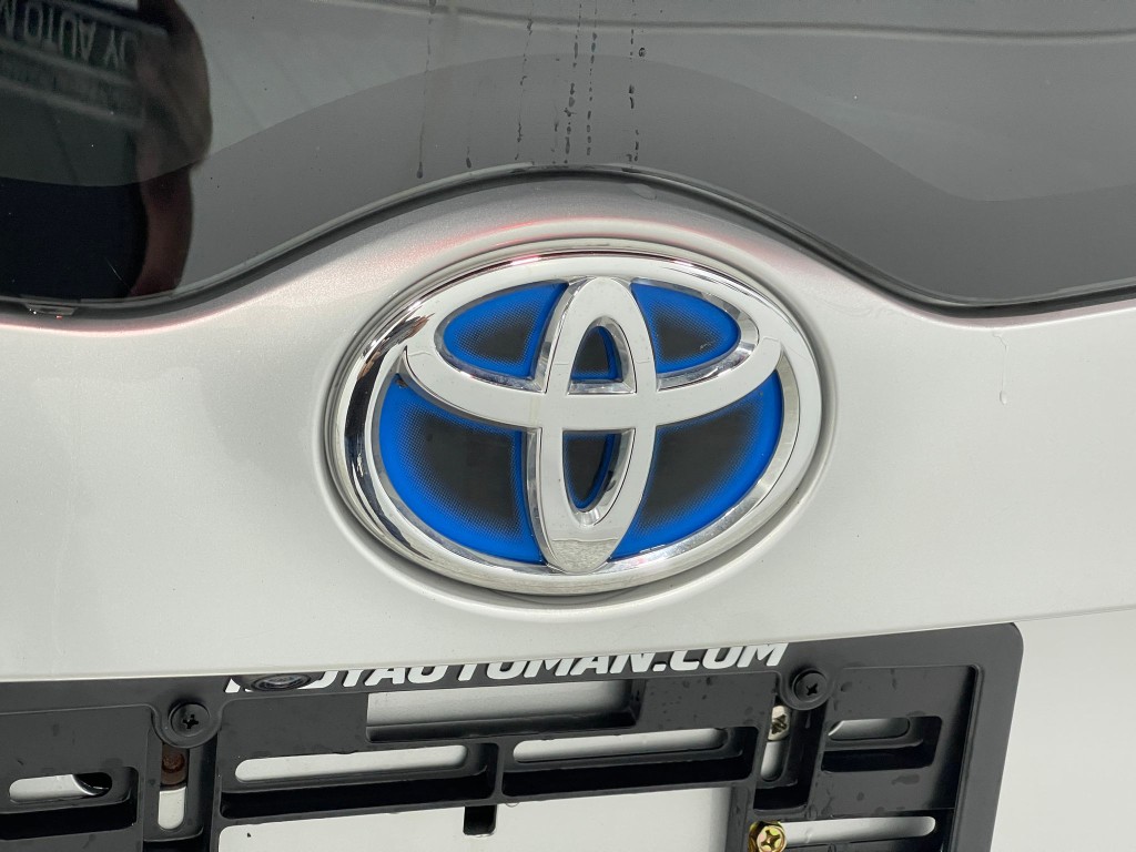 2020 Toyota Prius Image 35