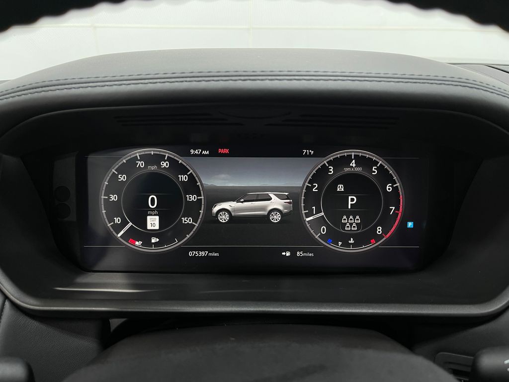 2019 Land Rover Discovery Image 24