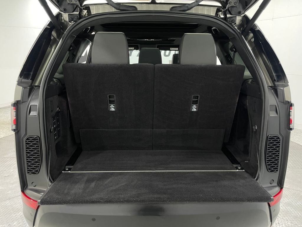 2019 Land Rover Discovery Image 27