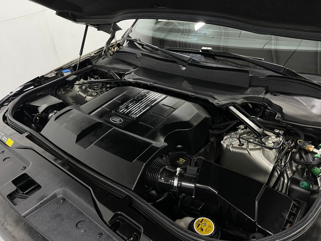 2019 Land Rover Discovery Image 29