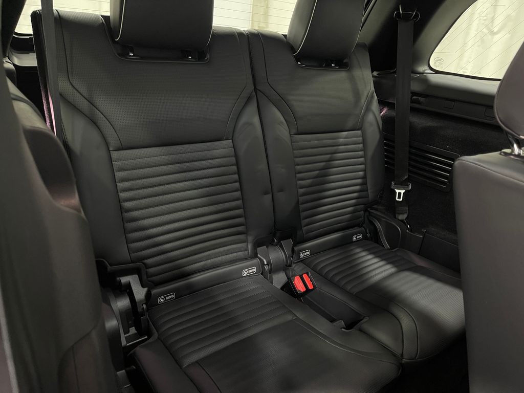 2019 Land Rover Discovery Image 33