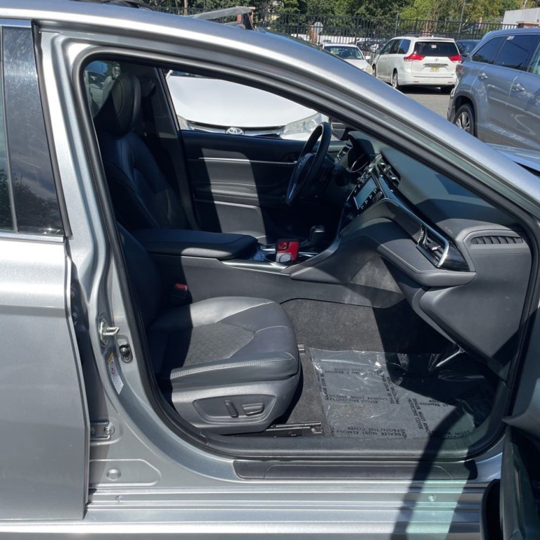2018 Toyota Camry Image 9
