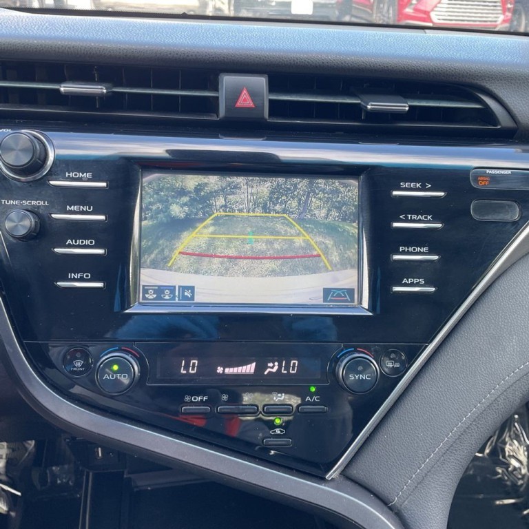 2018 Toyota Camry Image 13