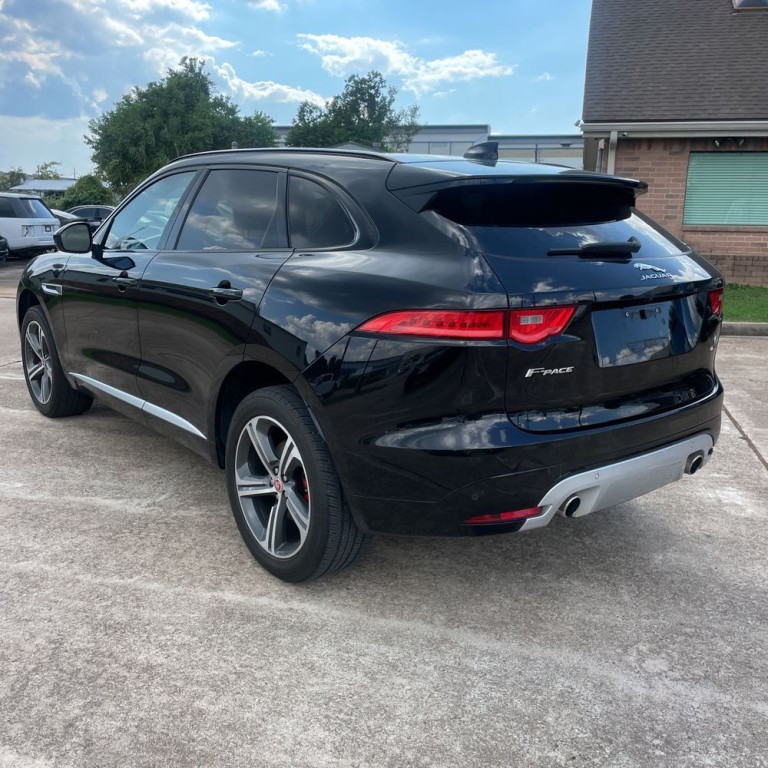 2018 Jaguar F-PACE Image 7
