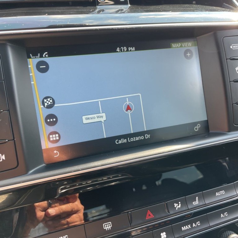 2018 Jaguar F-PACE Image 15