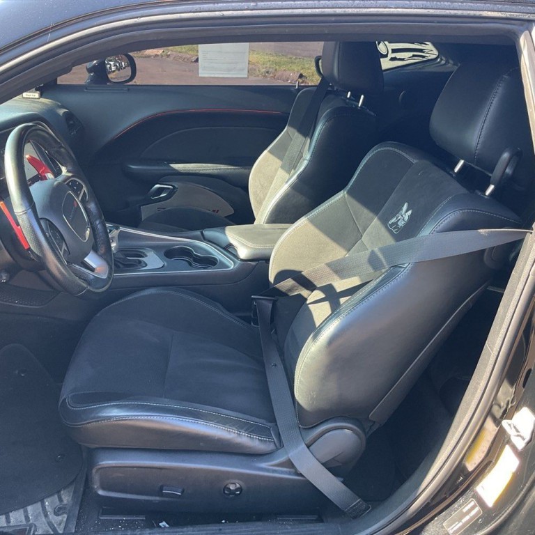 2018 Dodge Challenger Image 8