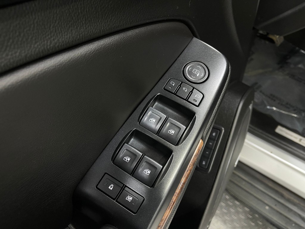 2018 Chevrolet Tahoe Image 14