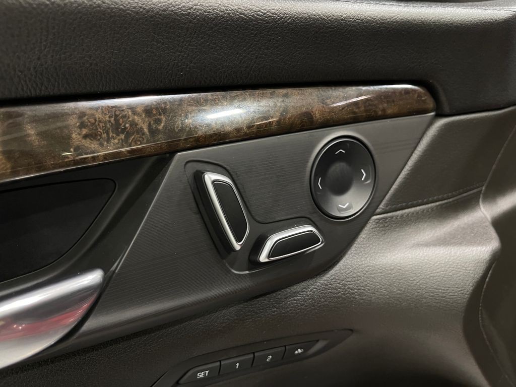 2018 Cadillac CT6 Image 16