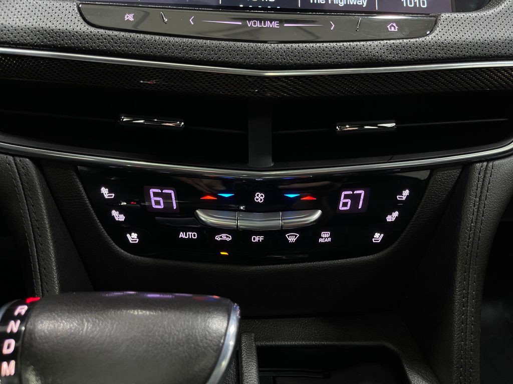 2018 Cadillac CT6 Image 24