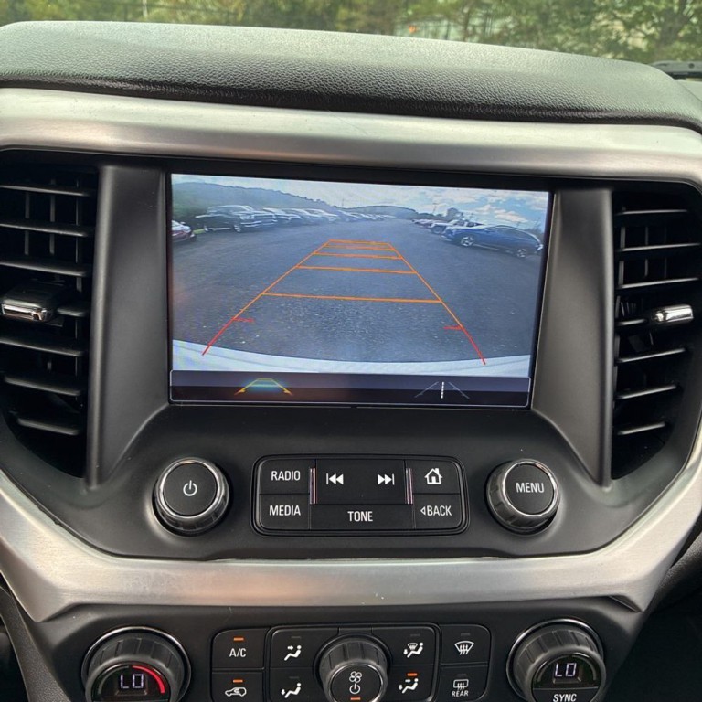 2017 GMC Acadia Image 13