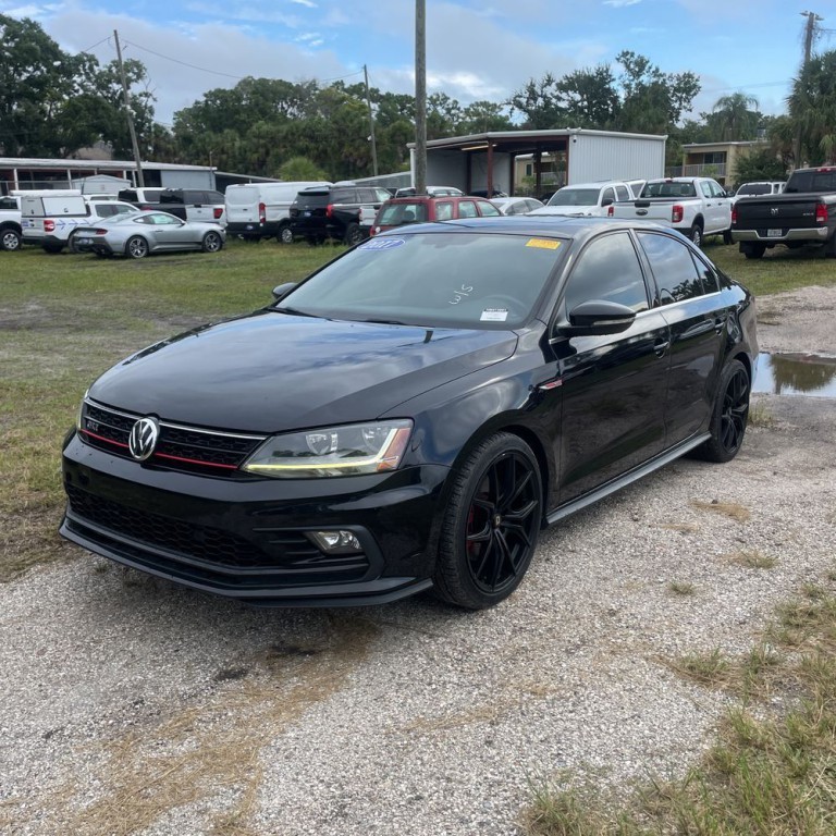 2017 Volkswagen Jetta Image 2