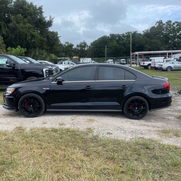 2017 Volkswagen Jetta Image 4