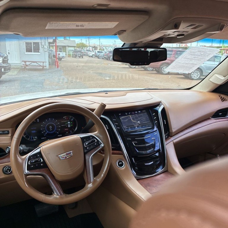 2016 Cadillac Escalade Image 9
