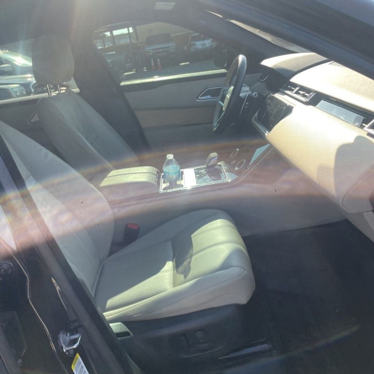 2021 Land Rover Range Rover Image 9
