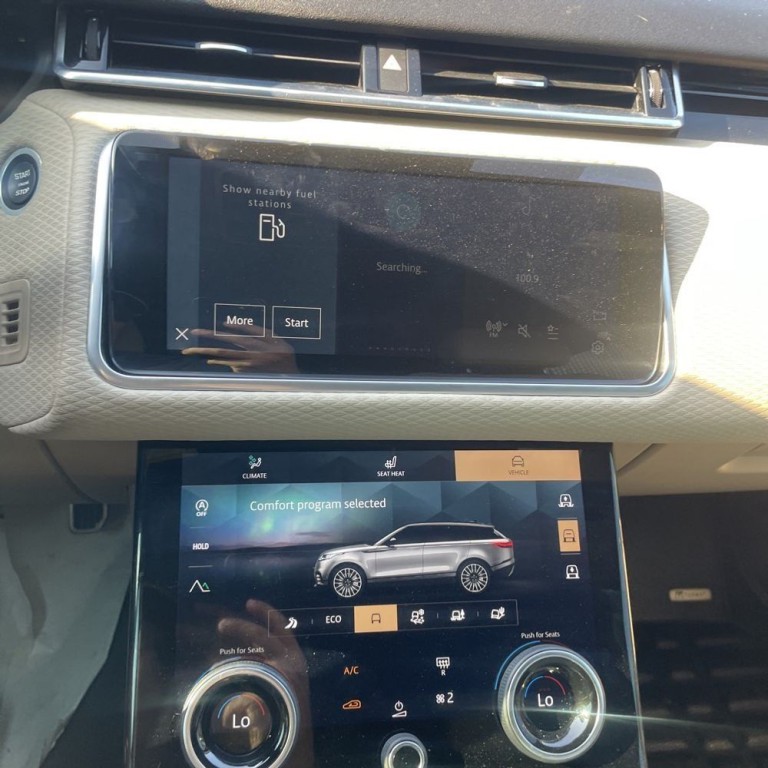 2021 Land Rover Range Rover Image 12