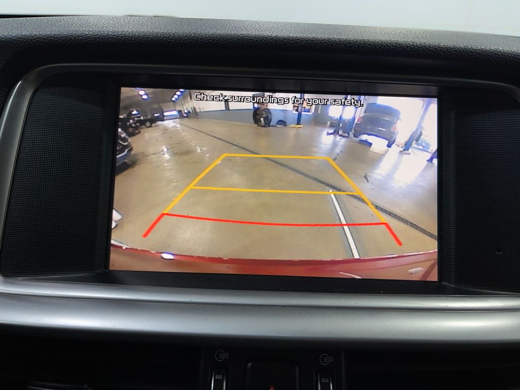 2020 Kia Optima Image 10