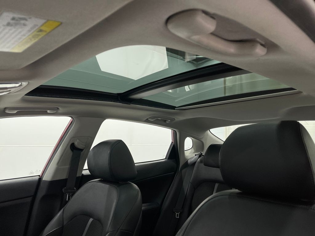 2020 Kia Optima Image 11