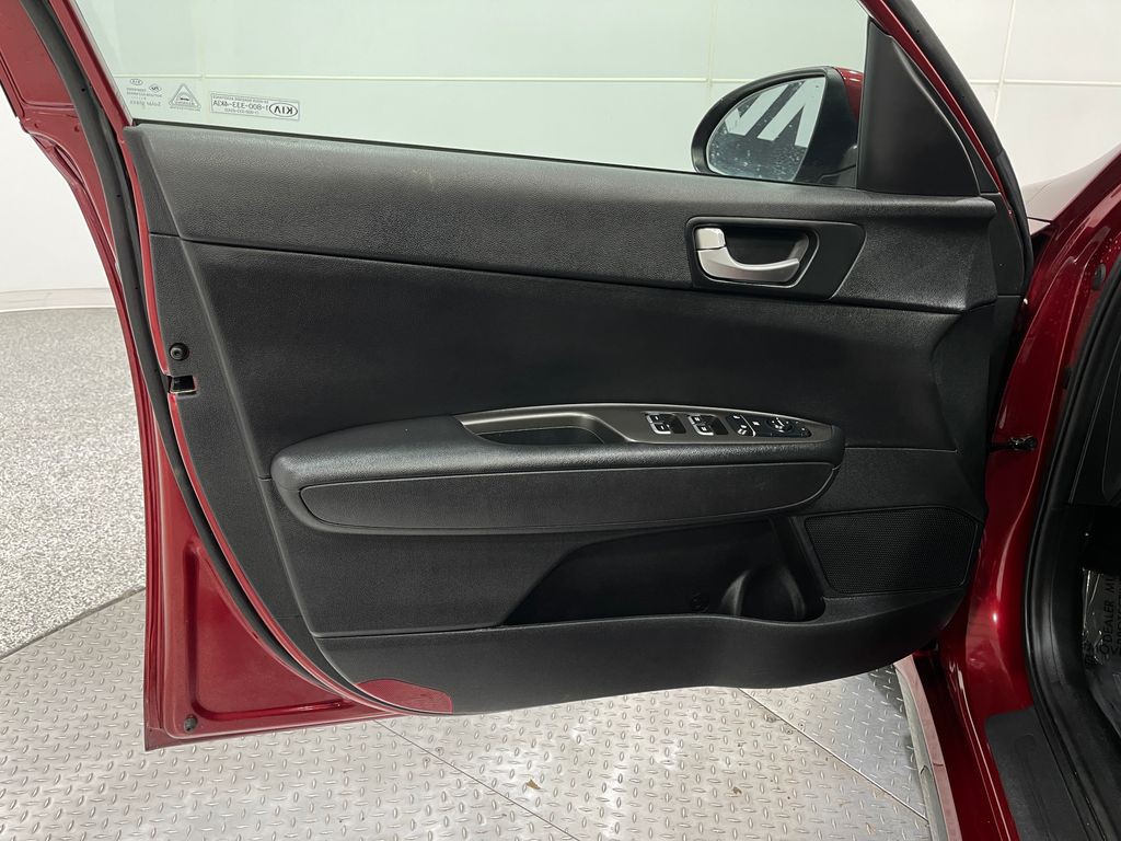 2020 Kia Optima Image 15