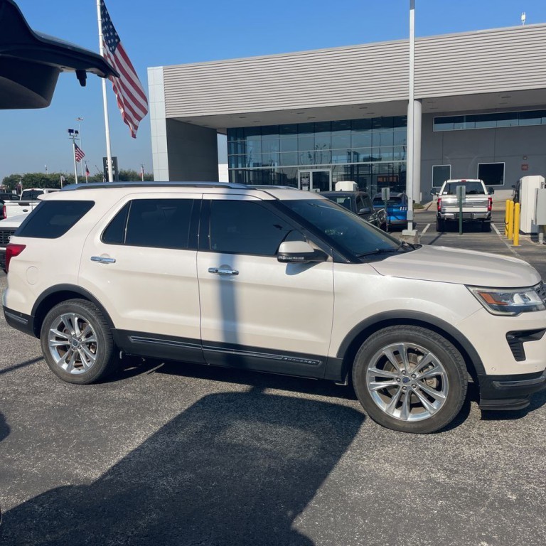 2018 Ford Explorer Image 3
