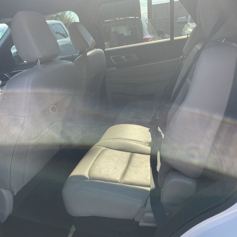 2018 Ford Explorer Image 17