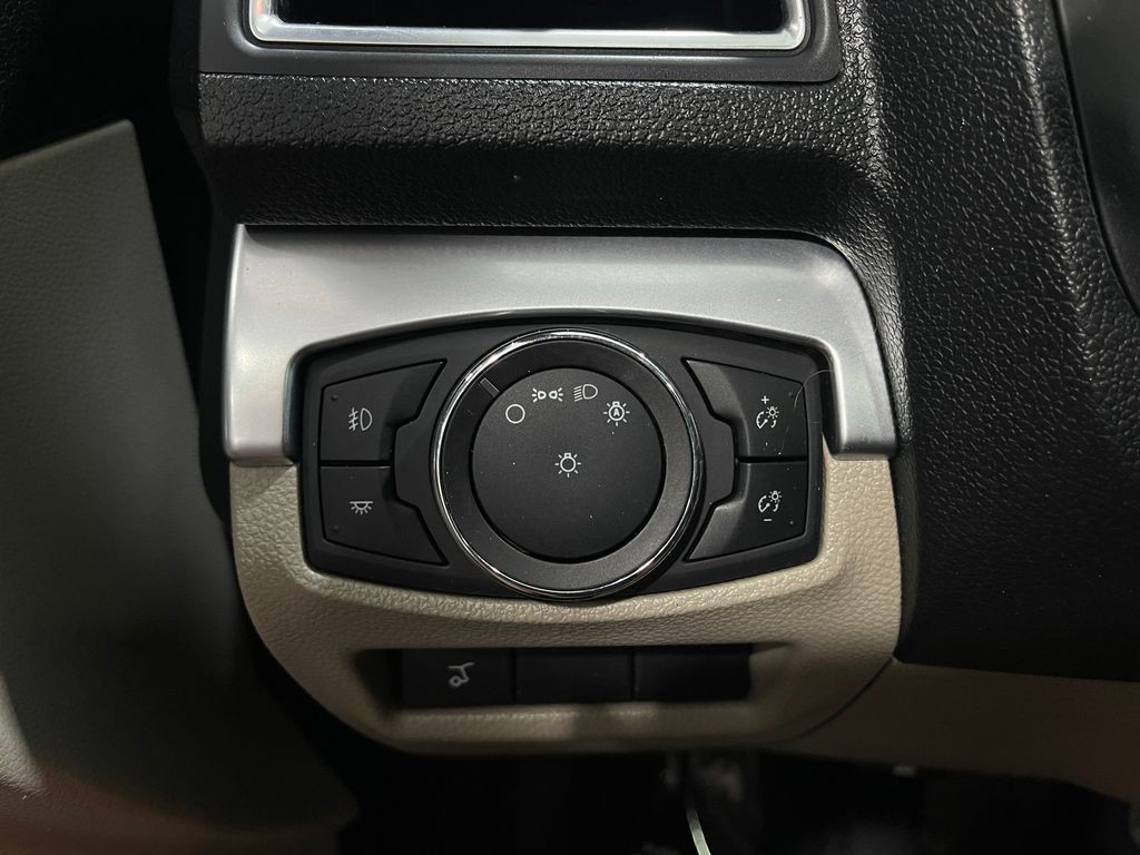 2018 Ford Explorer Image 21