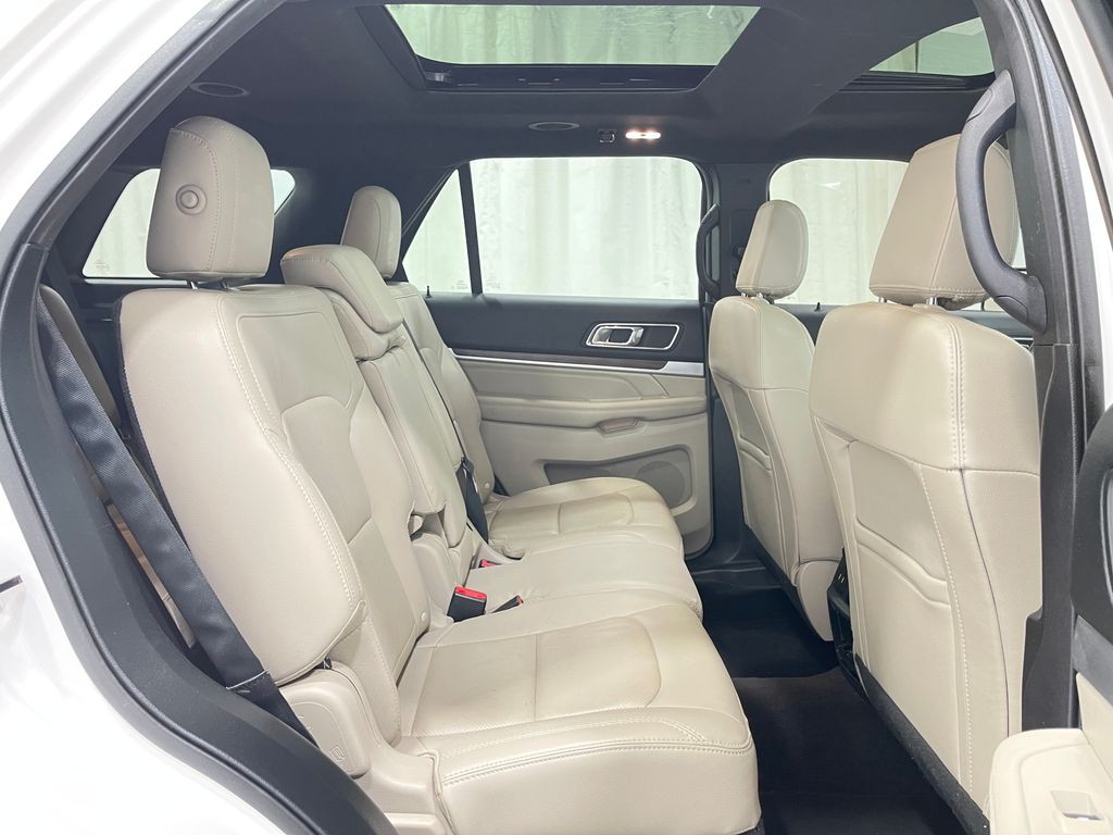 2018 Ford Explorer Image 33