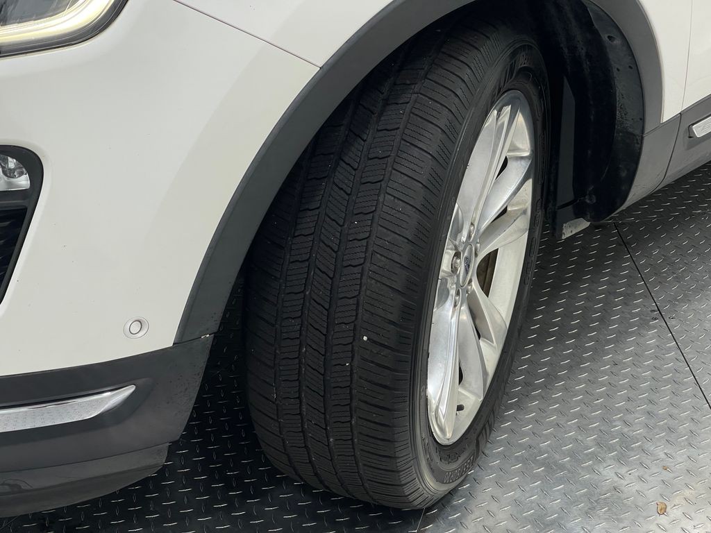 2018 Ford Explorer Image 38