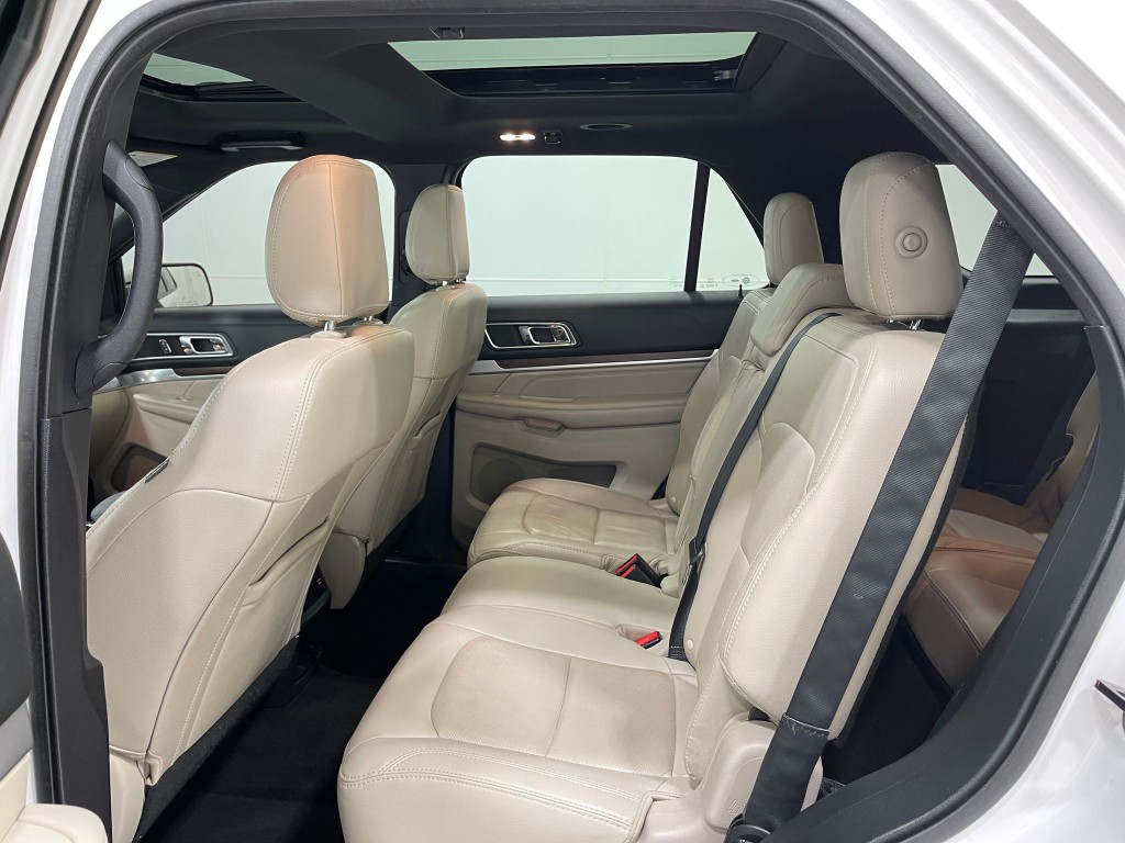 2018 Ford Explorer Image 29