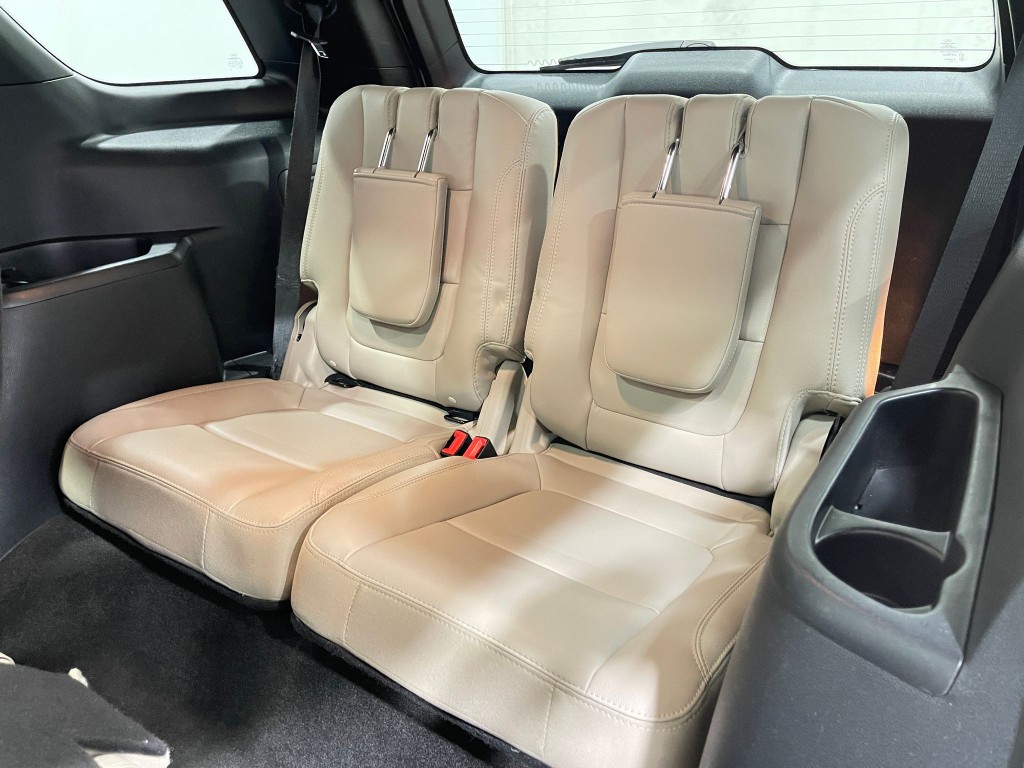 2018 Ford Explorer Image 30